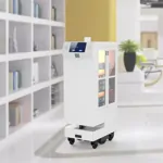 Postman – Doručovací robot s uzavretou boxovou konštrukciou Postman – Doručovací robot s uzavretou boxovou konštrukciou